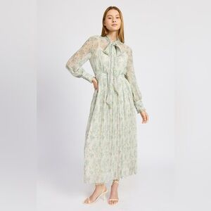 En Saison Marlene Light Floral Print Tie Neck Long Sleeve Maxi Dress L Green